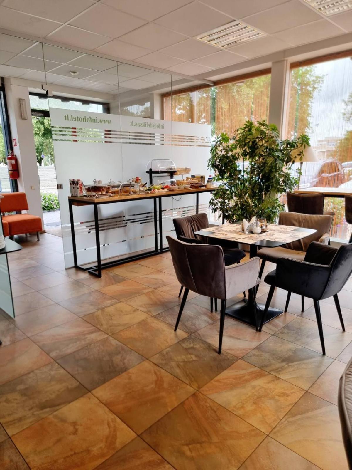 Info Hotel Паланга Екстер'єр фото